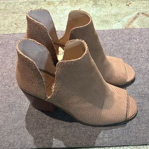 SOLE SOCIETY Charliece Beige Leather Open Toe Booties Women’s Sz 9.5